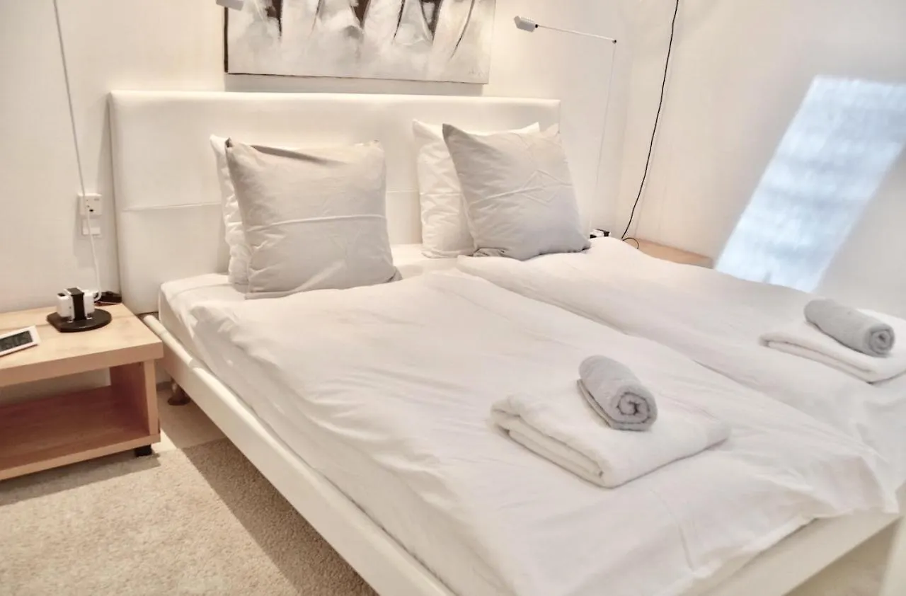 Villa Maison Bertuli Oliviers Aircon, Heated Saltwater Pool, 2 Bedrooms Oppede